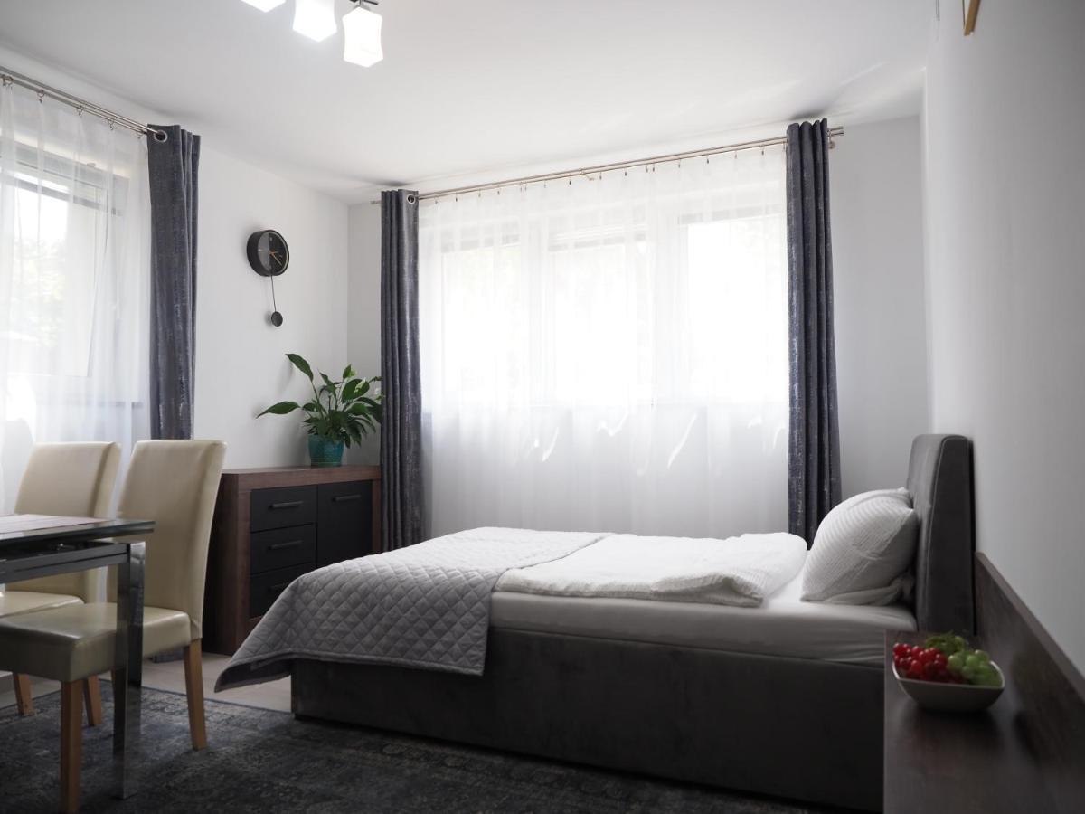 Adobe Apartment - Przytulny I Free Parking Вроцлав Экстерьер фото