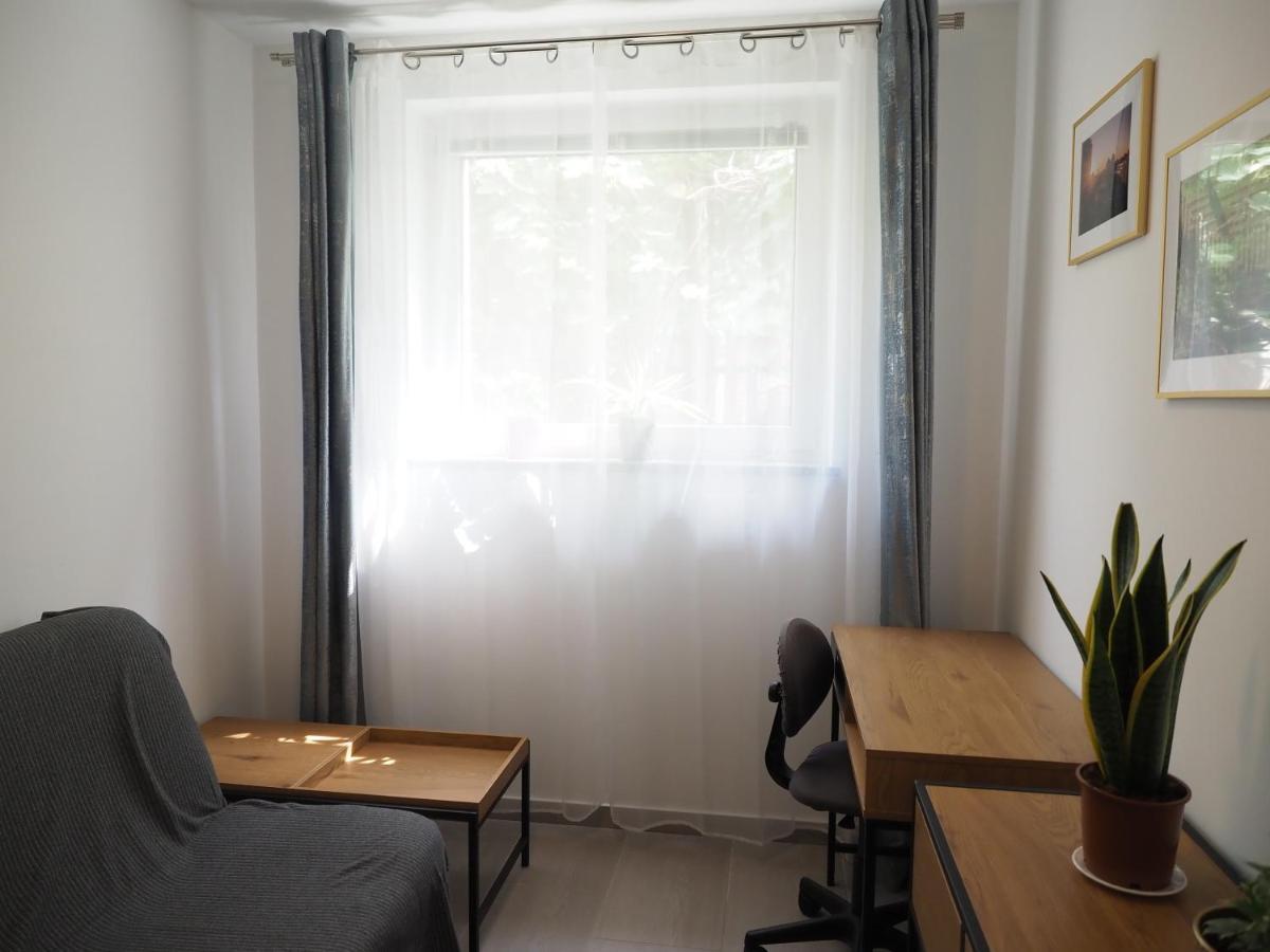Adobe Apartment - Przytulny I Free Parking Вроцлав Экстерьер фото
