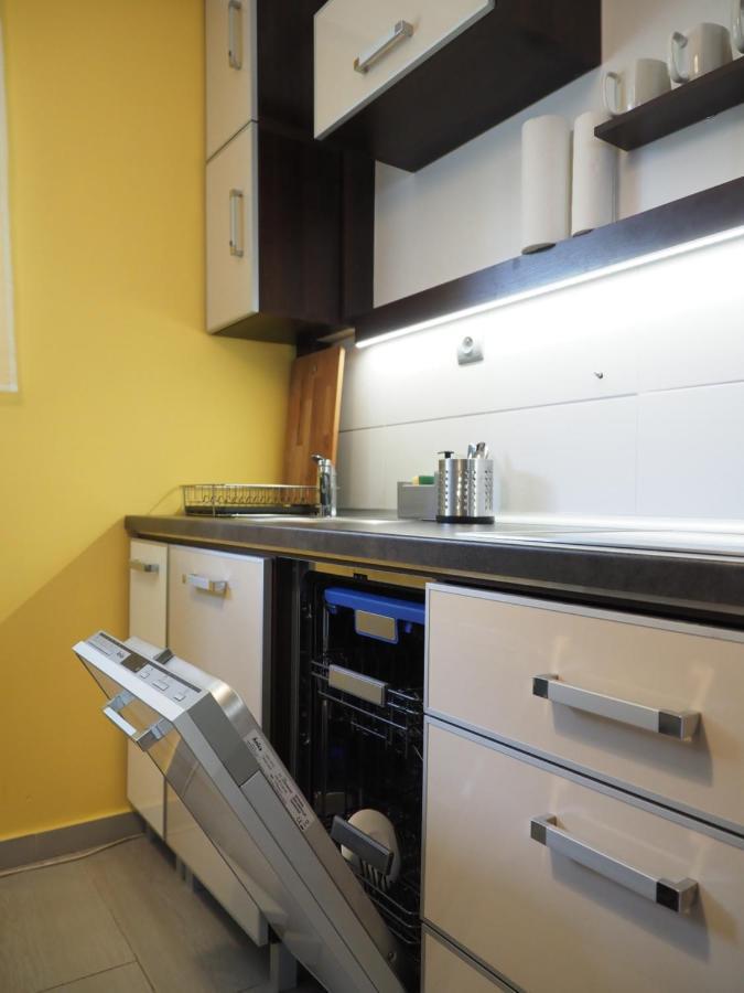 Adobe Apartment - Przytulny I Free Parking Вроцлав Экстерьер фото
